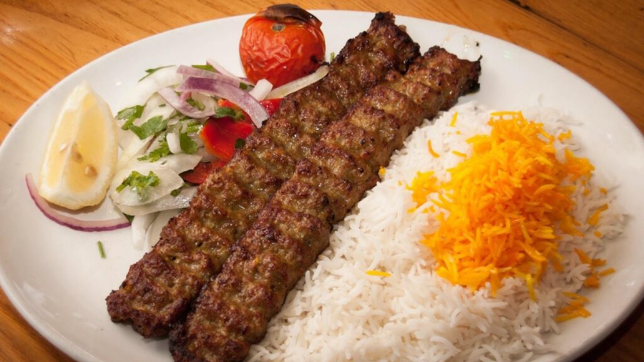 كباب ايراني/ارز ابيض/سلطه  عربية